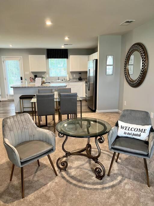 Family Friendly 4Br Home Near Ft Gregg Adams Vsu Petersburg Exterior foto